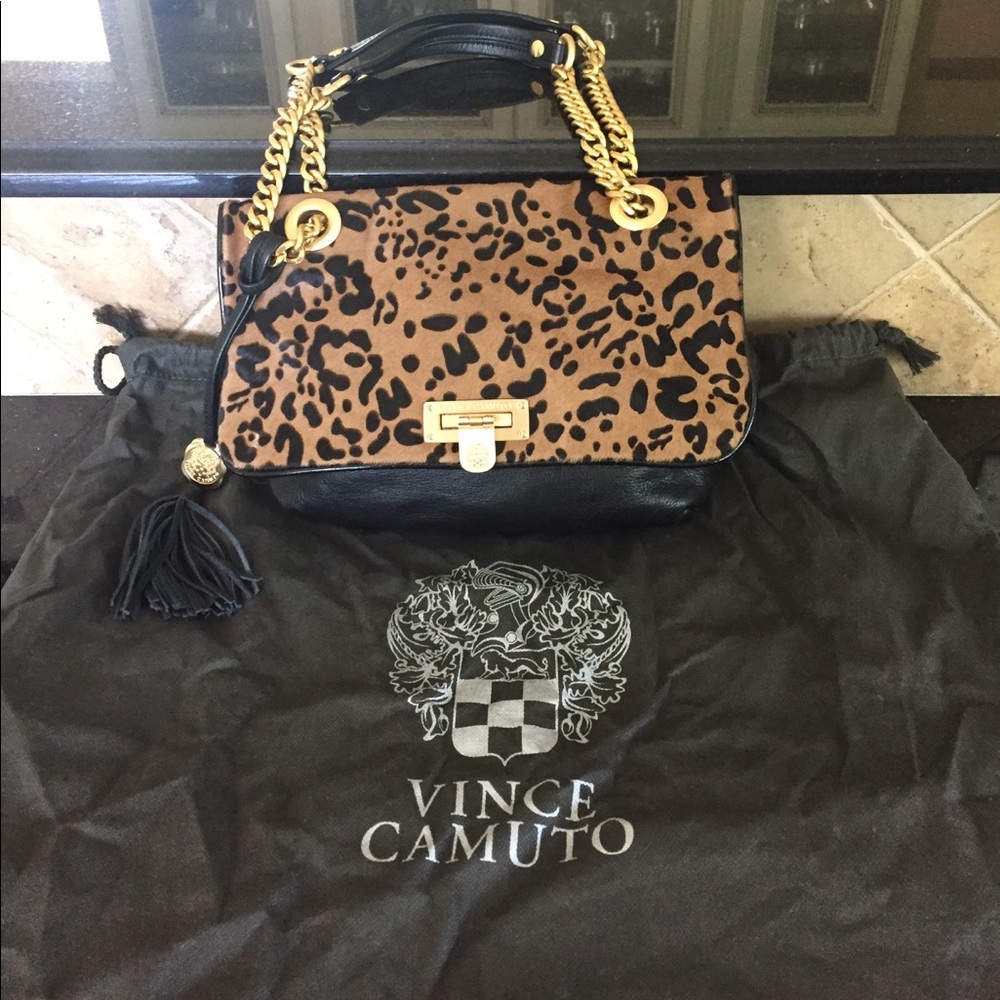 VINCE CAMUTO HANDBAG